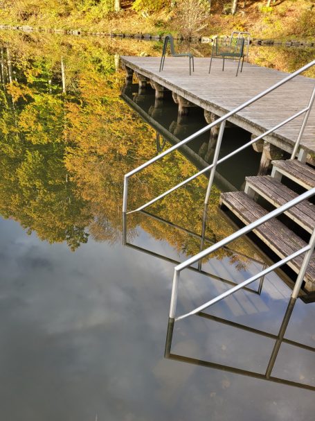 Der Guckaisee lädt zum Baden ein
